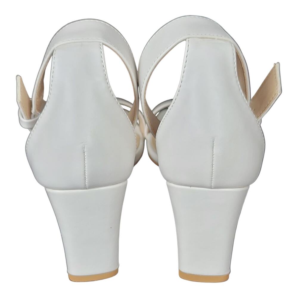 Truffle Collection Women's White Ankle Strap Sandals Square Toe Size 6 US - Picture 4 of 10